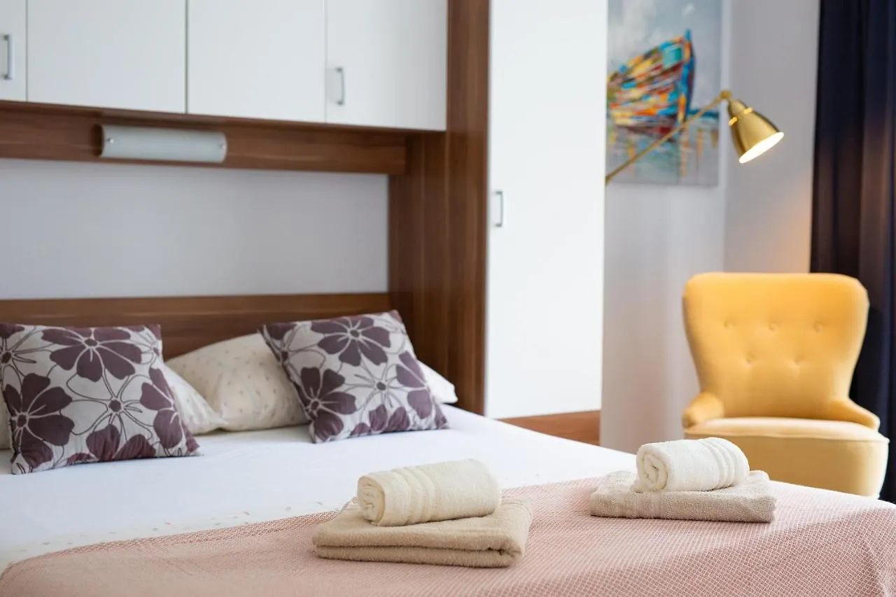 Ferienwohnung Malinska -Krk Apartment