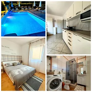  Apartmán Lea With Pool